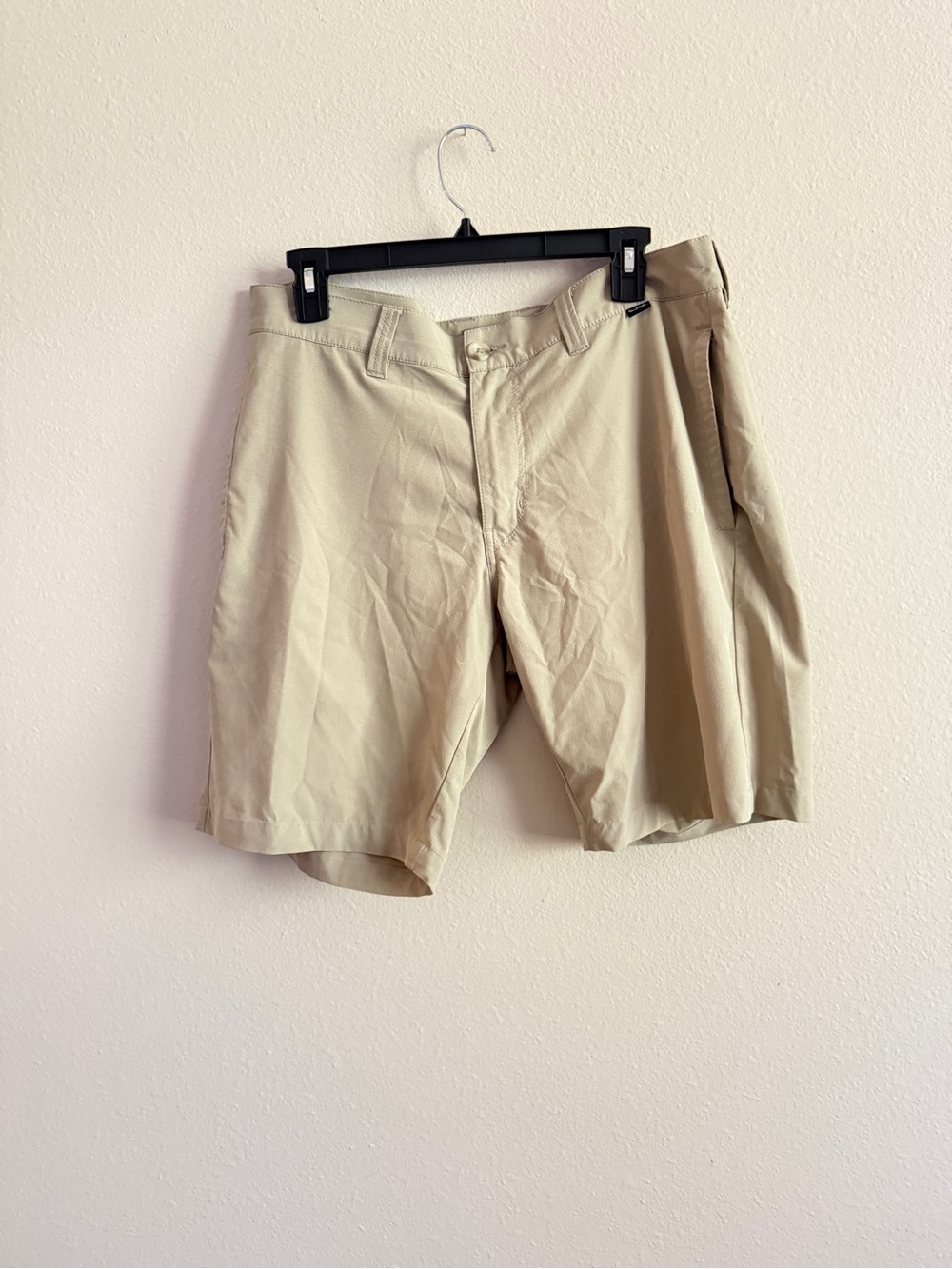 Travis Mathew Men's Flat Front Shorts - Khaki